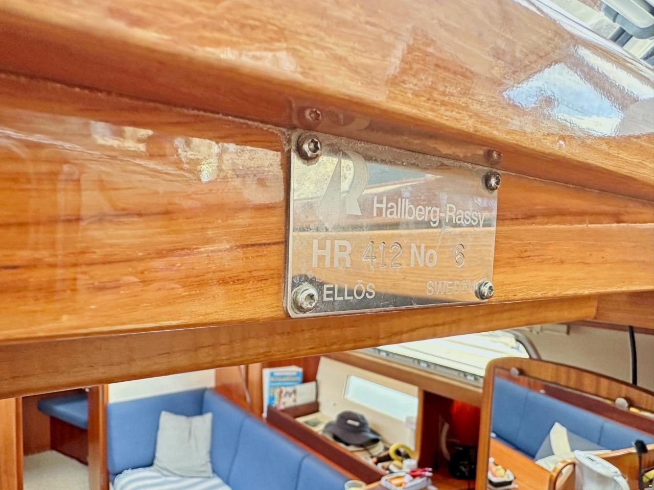 Hallberg-Rassy 412