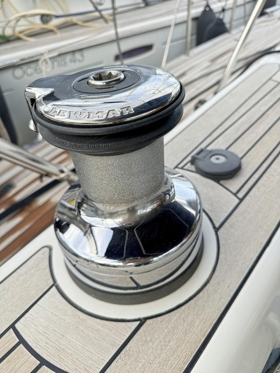 Hallberg-Rassy 412