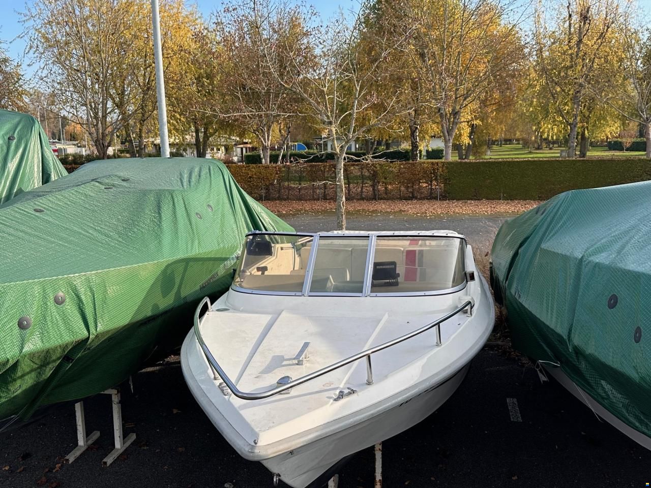 Nuova  Fiberglass Pergis Sport