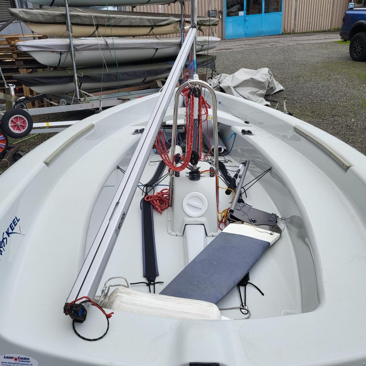 Laser Stratos Keel