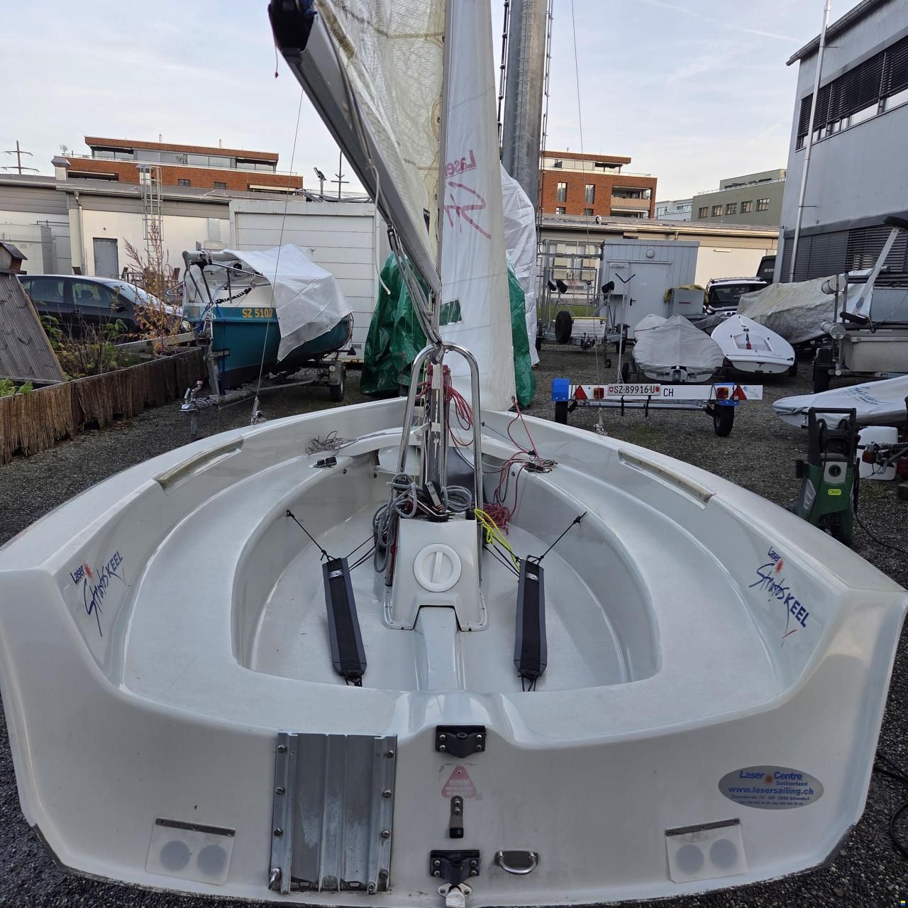 Laser Stratos Keel