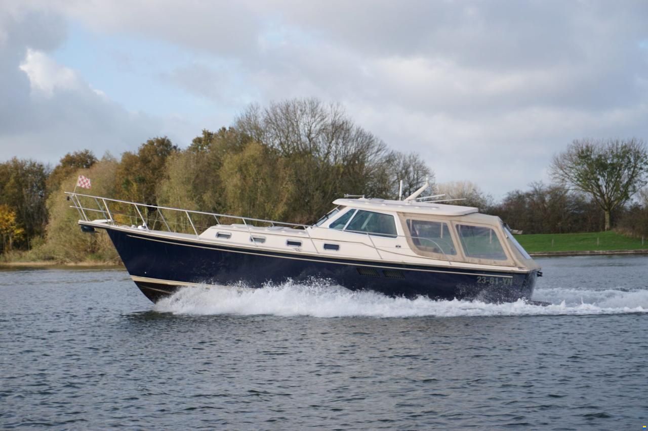 Island Packet Craft 360 Express