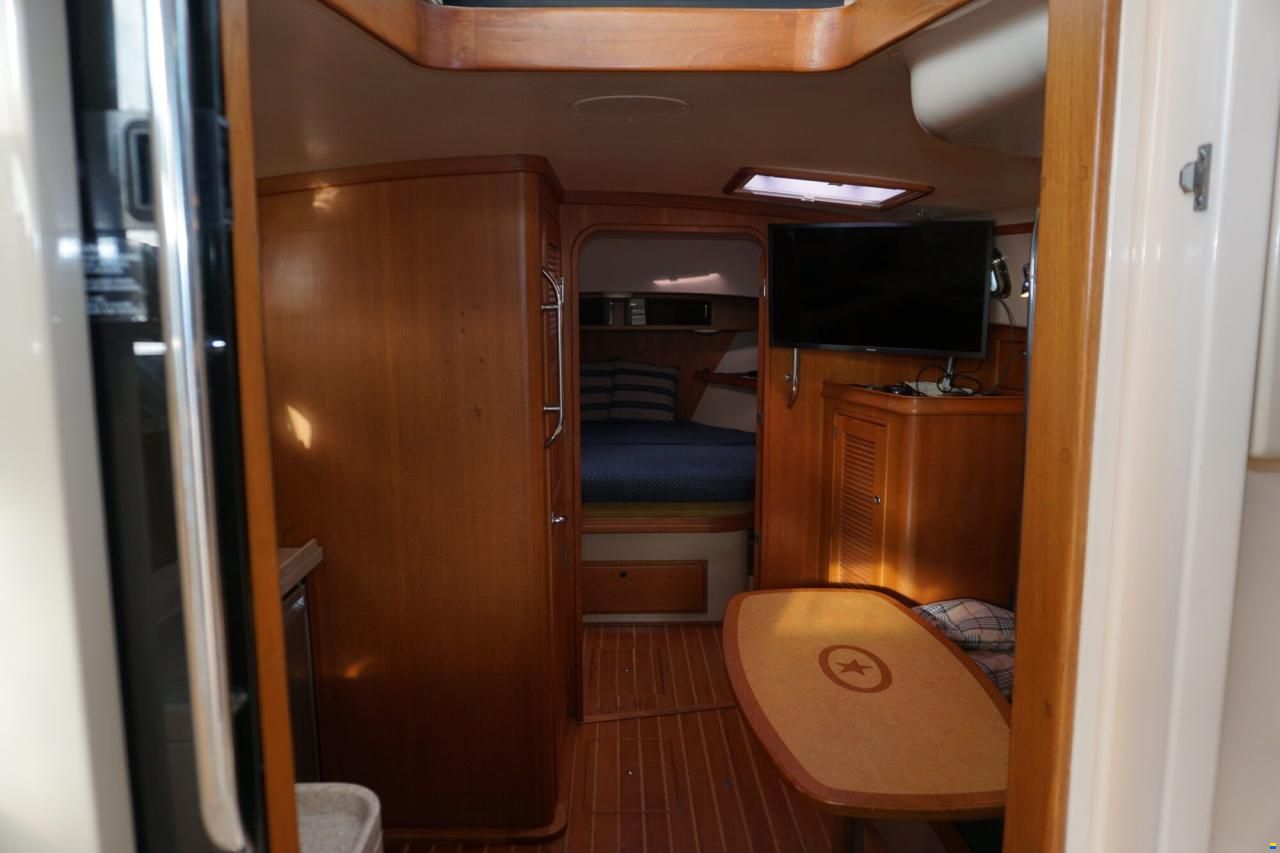 Island Packet Craft 360 Express
