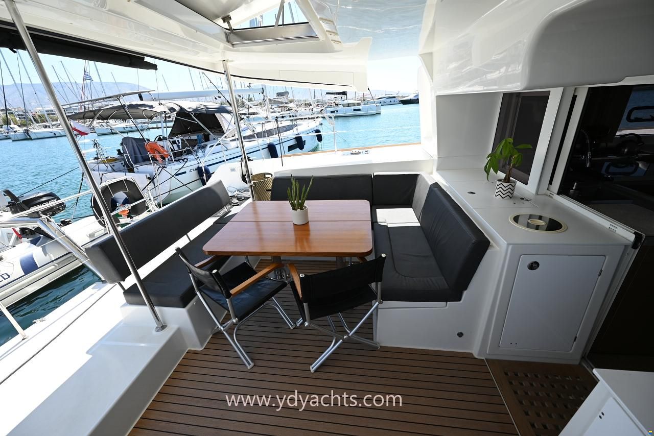 Lagoon 450 F