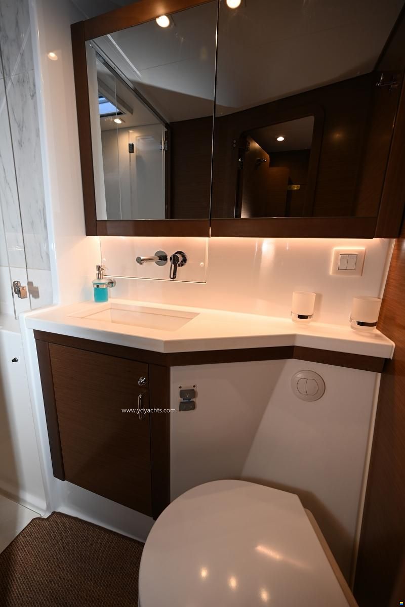 Lagoon 450 F