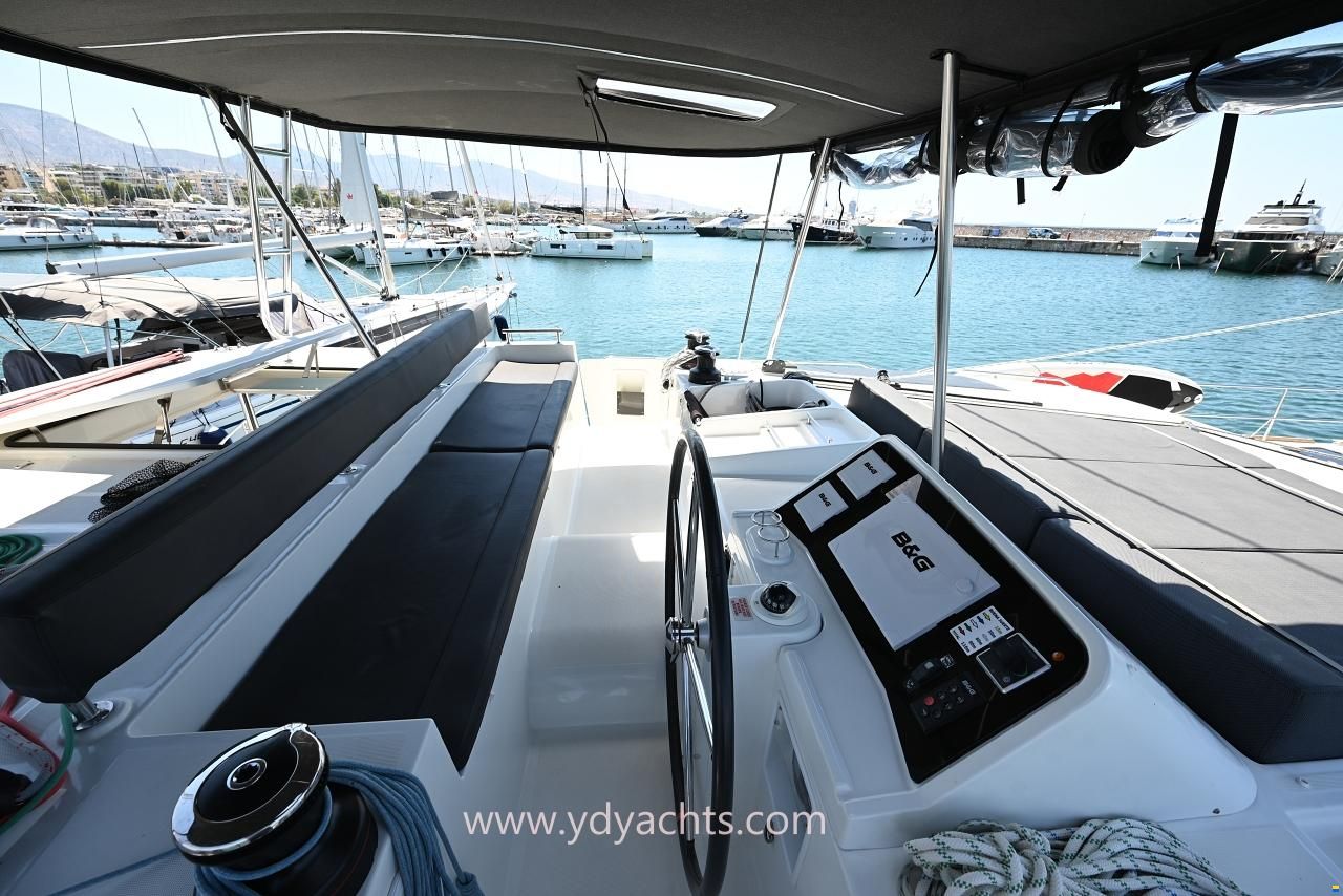 Lagoon 450 F