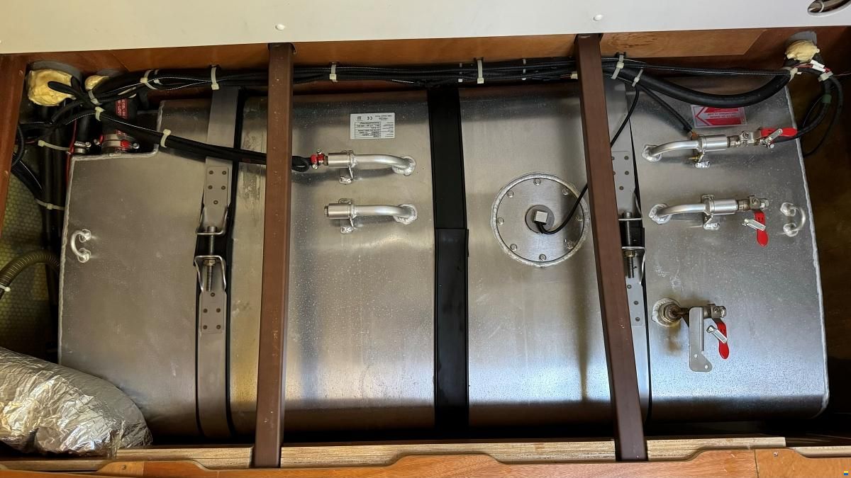 Lagoon 450 F