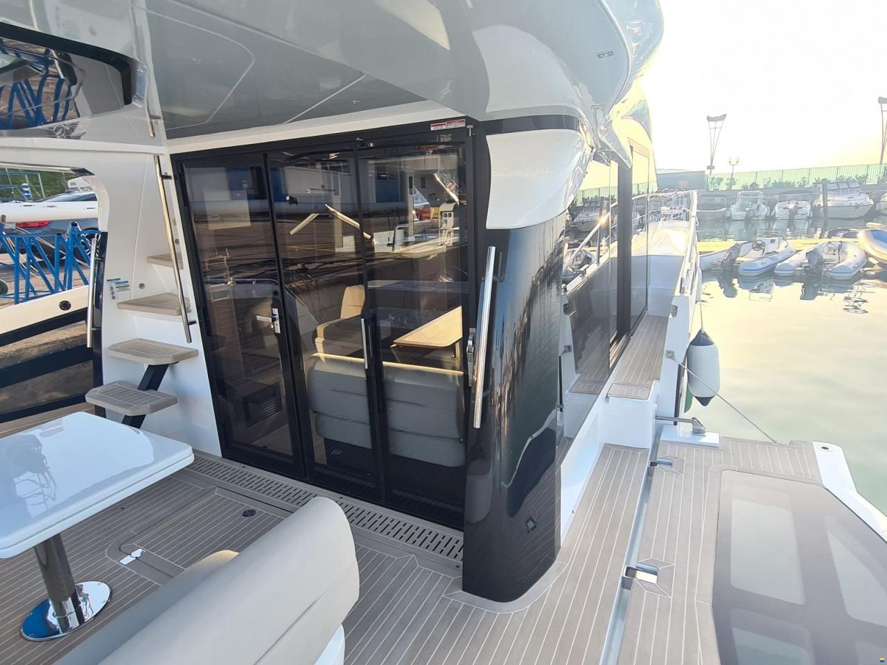 Galeon 440 Fly