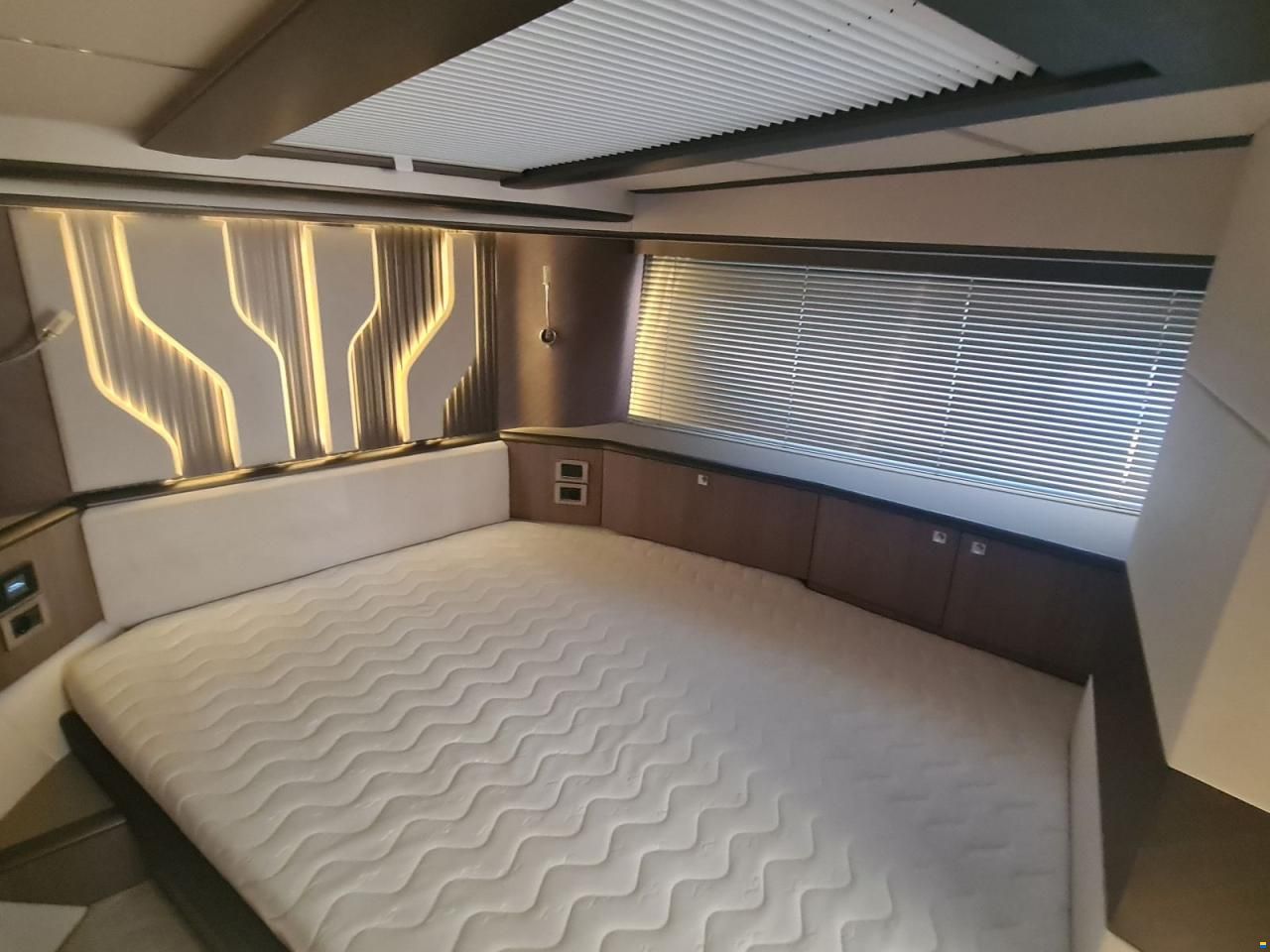 Galeon 440 Fly