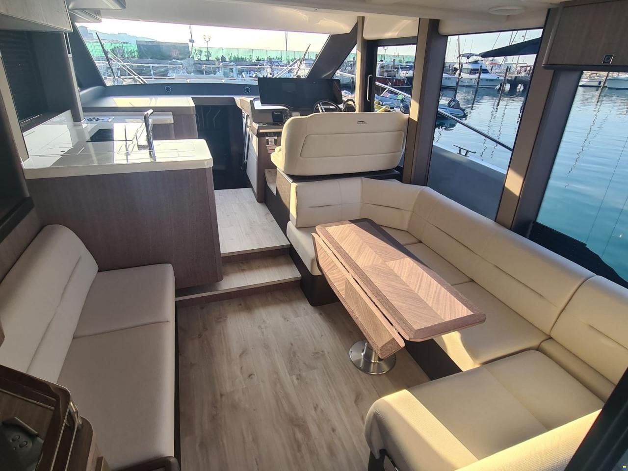 Galeon 440 Fly