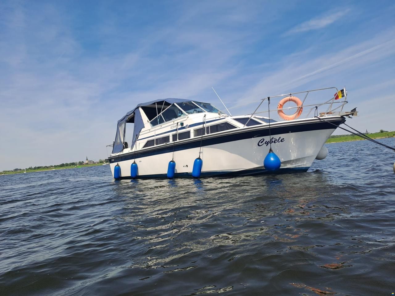 Fairline Phantom 32