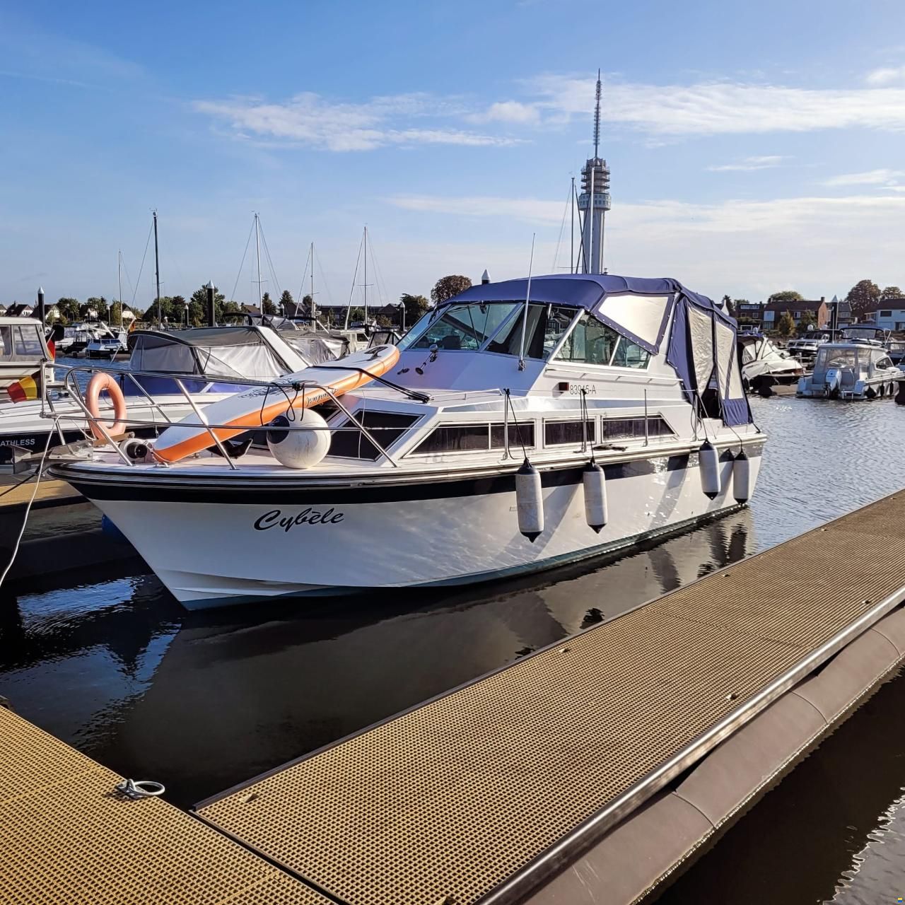 Fairline Phantom 32