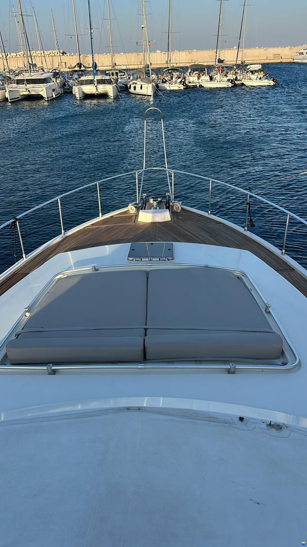 Ferretti 58