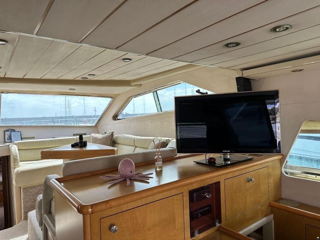 Ferretti 58