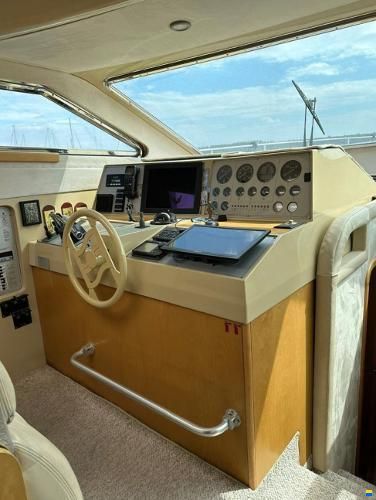 Ferretti 58