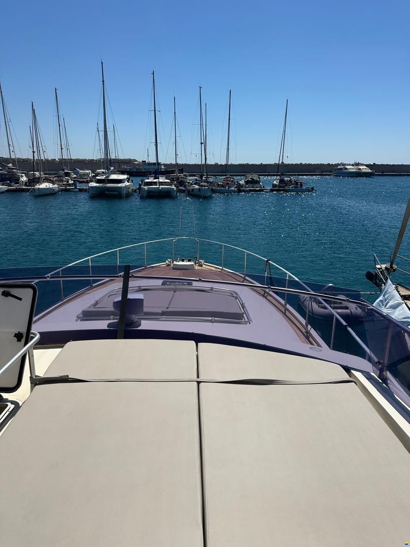 Ferretti 58