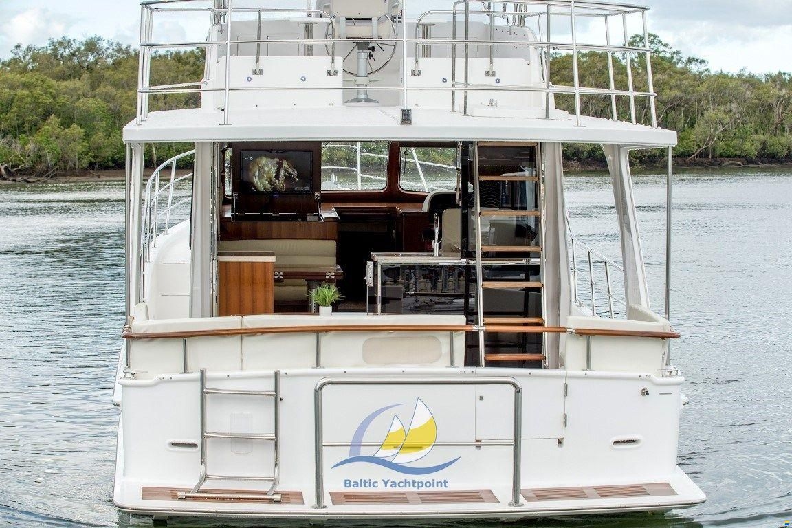 Integrity 380 Fly