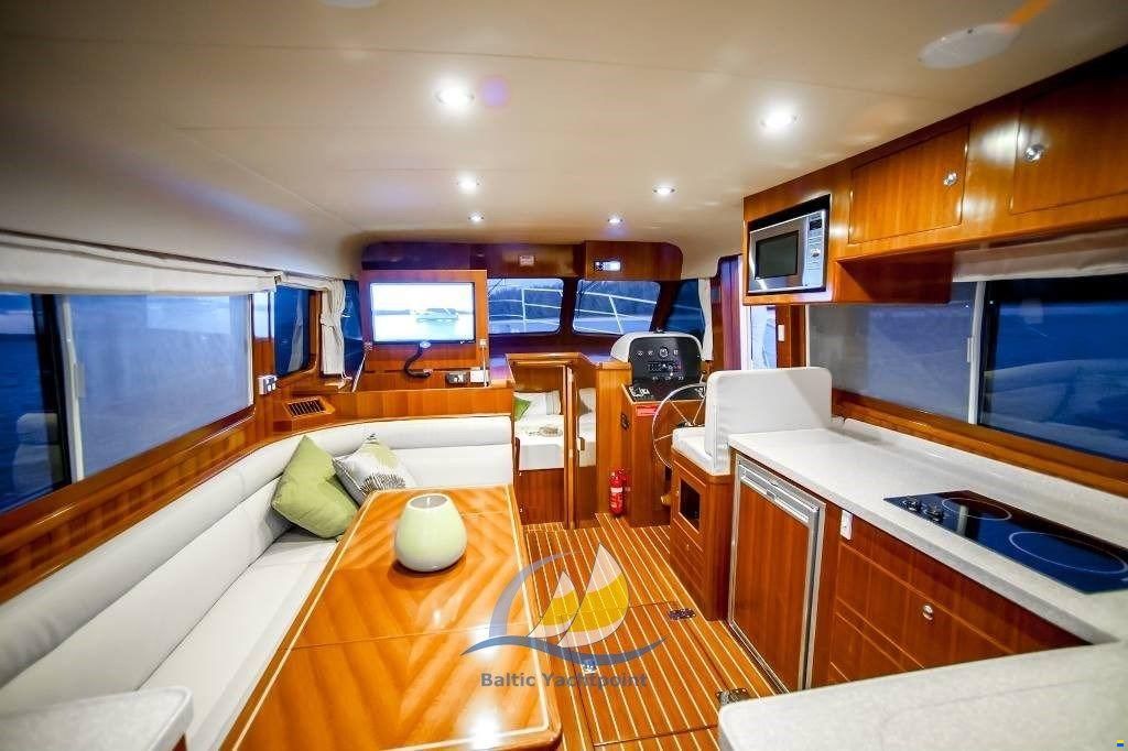 Integrity 380 Fly