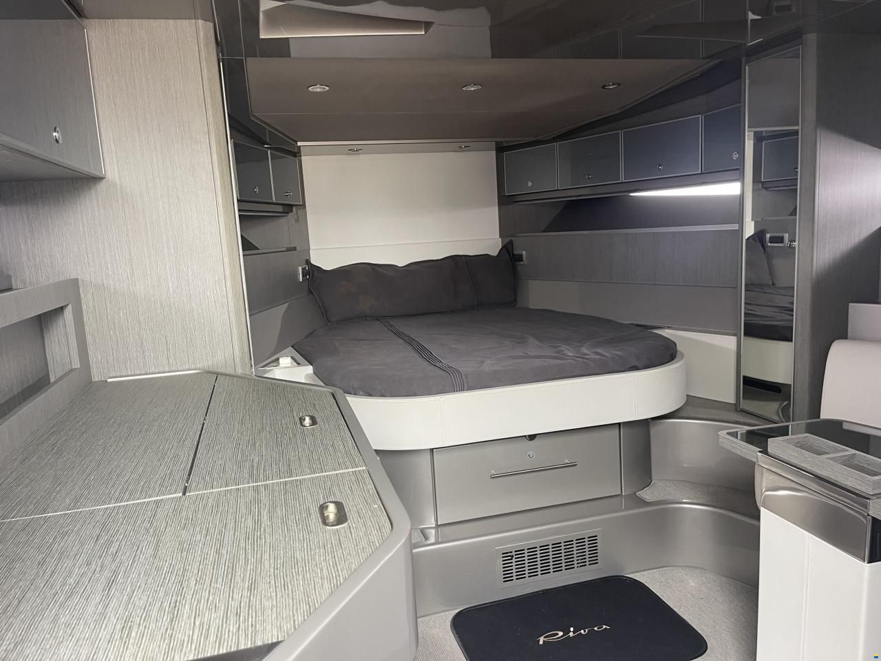 Riva rama Super 44