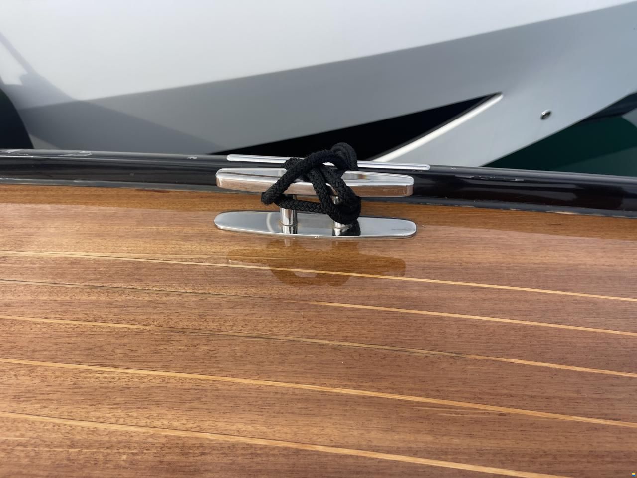 Riva rama Super 44
