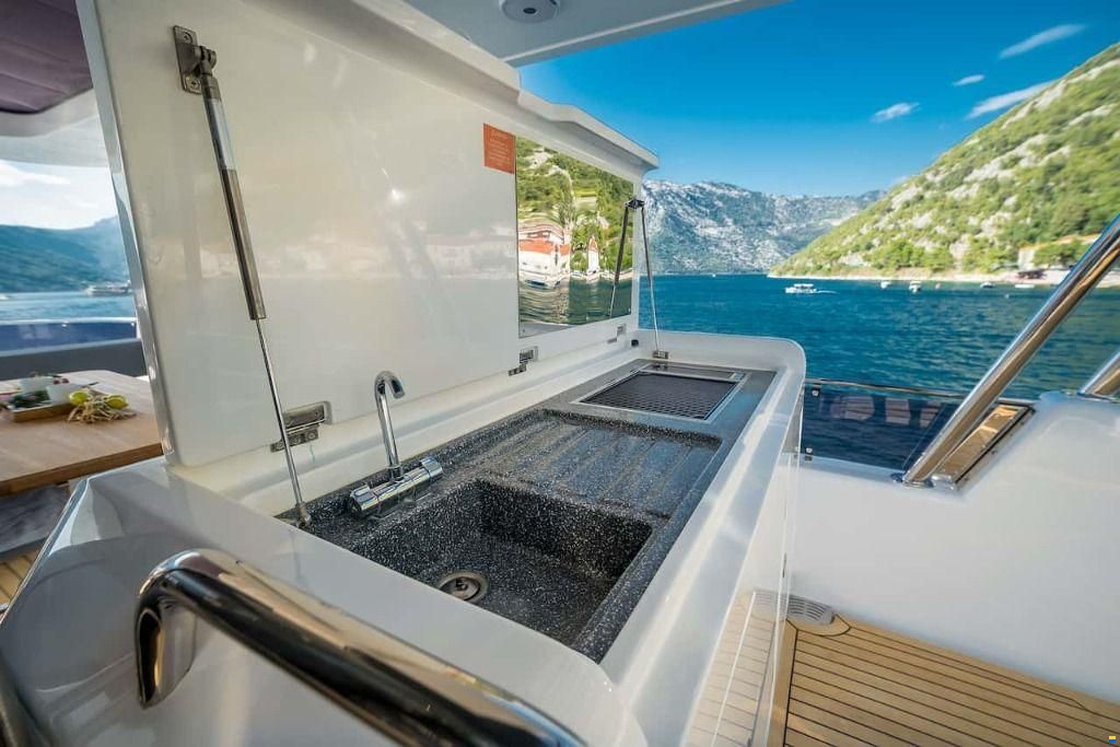Sirena Marine SIRENA 64