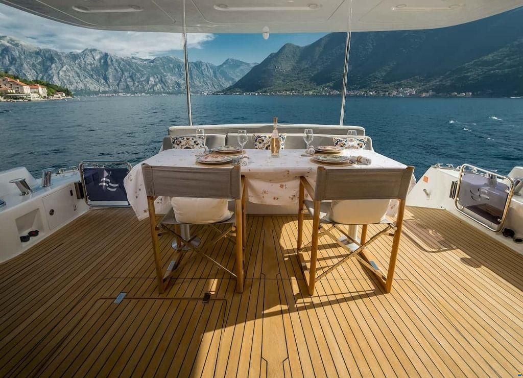 Sirena Marine SIRENA 64