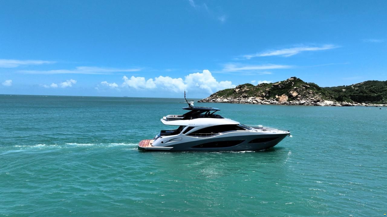 Aquitalia 78ft Luxury Yacht