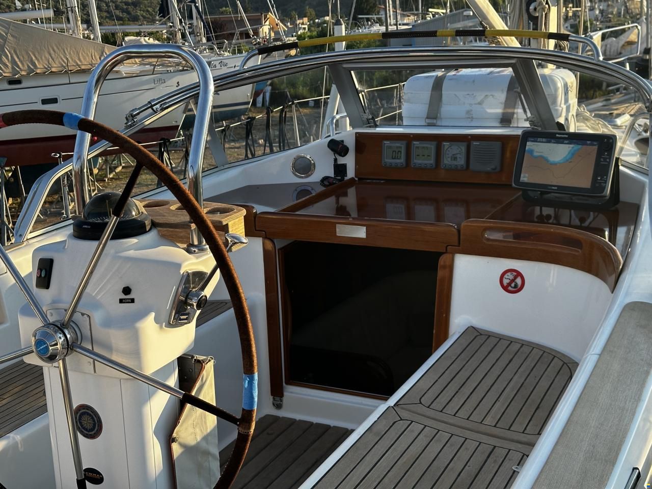 Najad 380