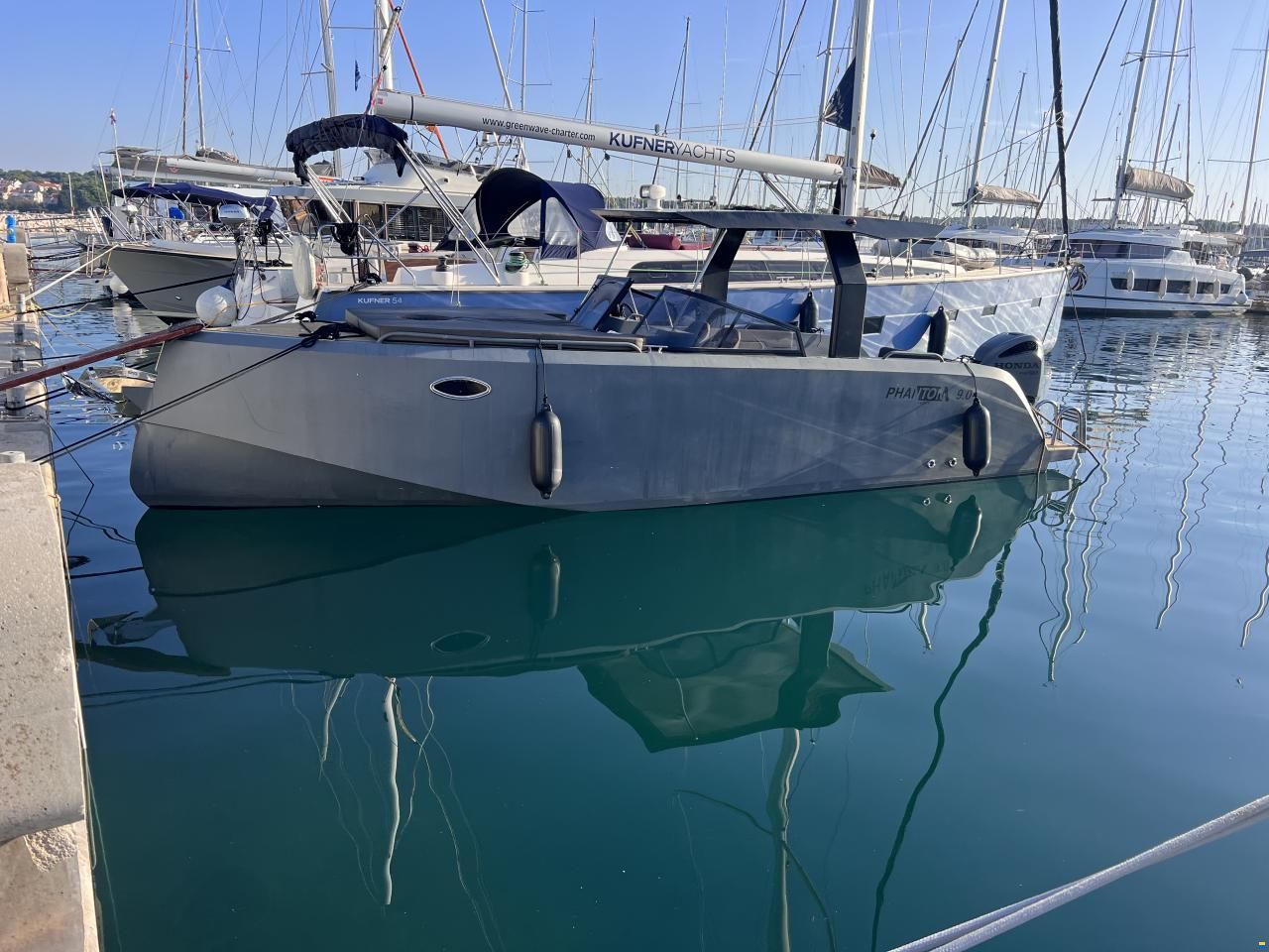 Phantom 9.0 T Top