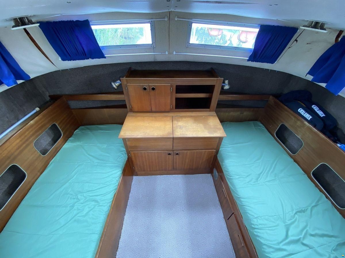 Albin 30