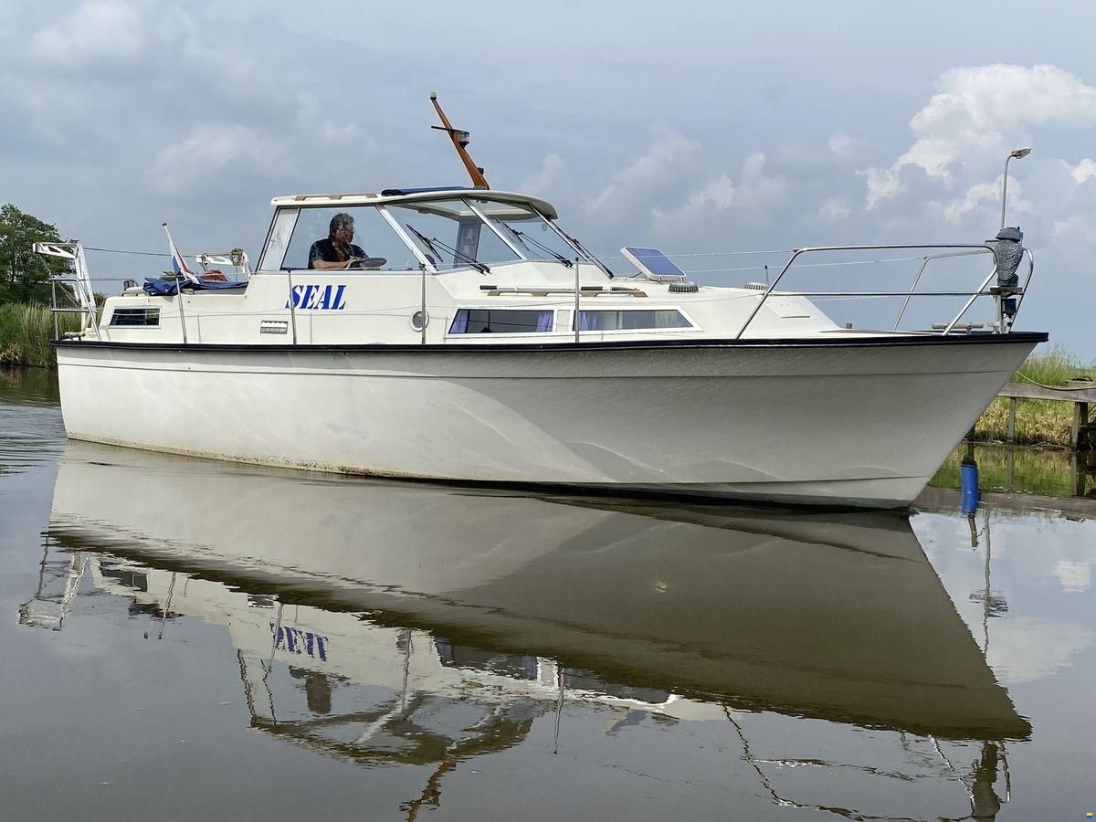 Albin 30