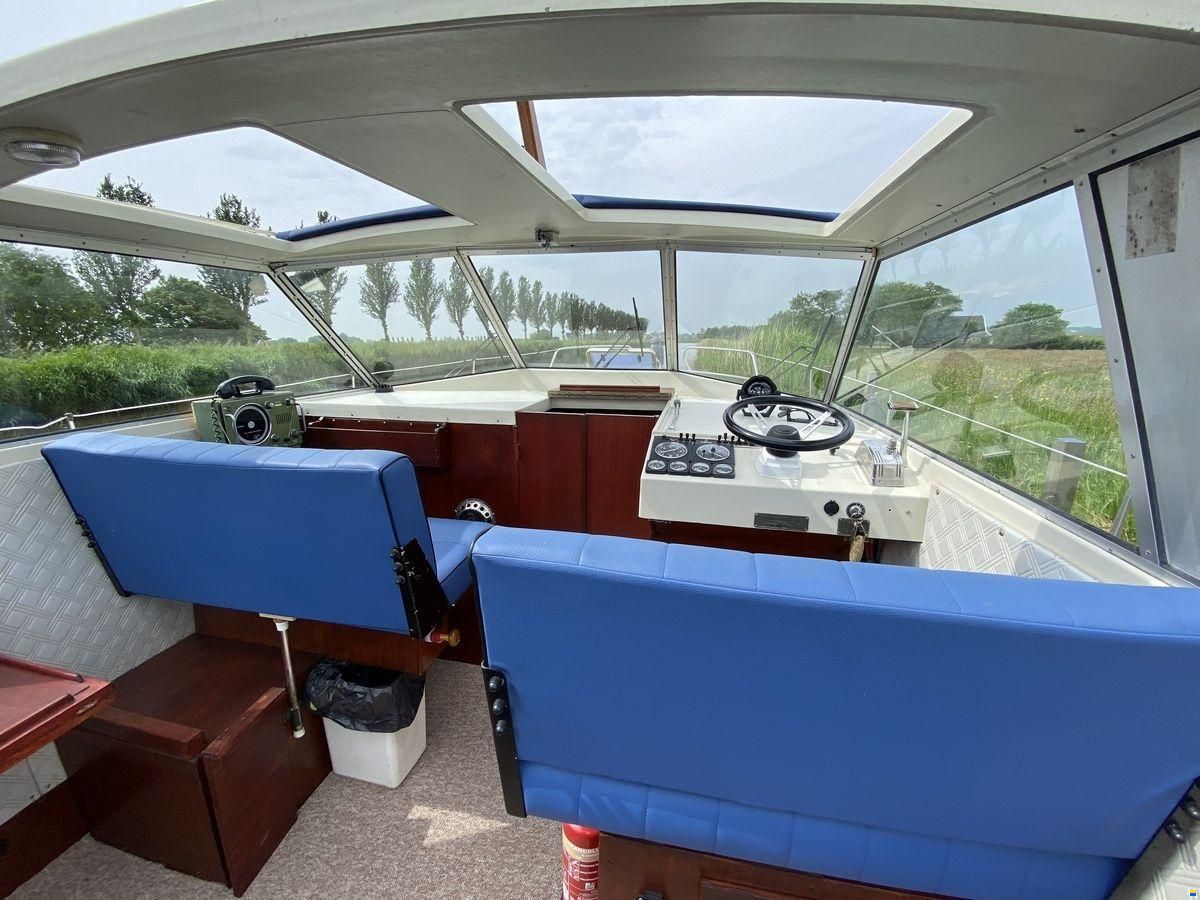 Albin 30