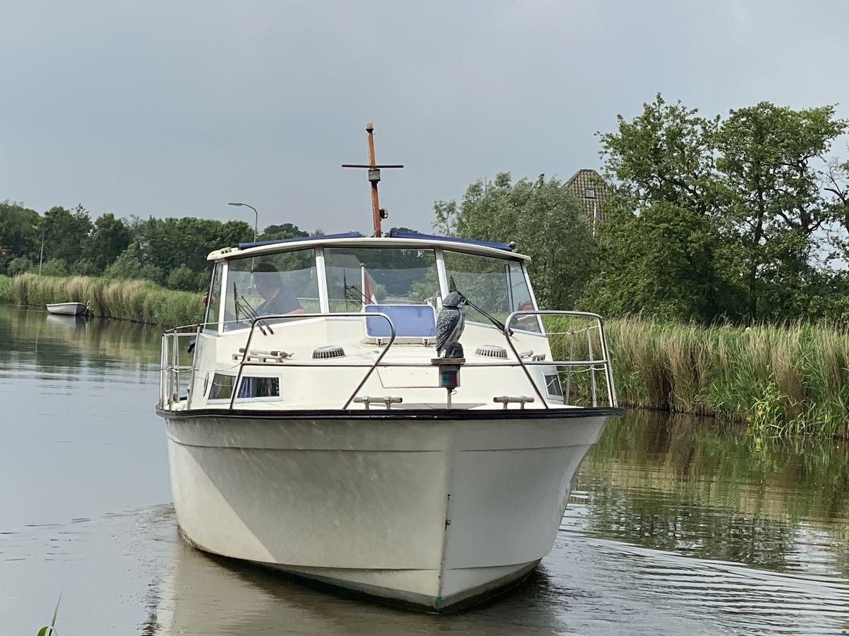 Albin 30