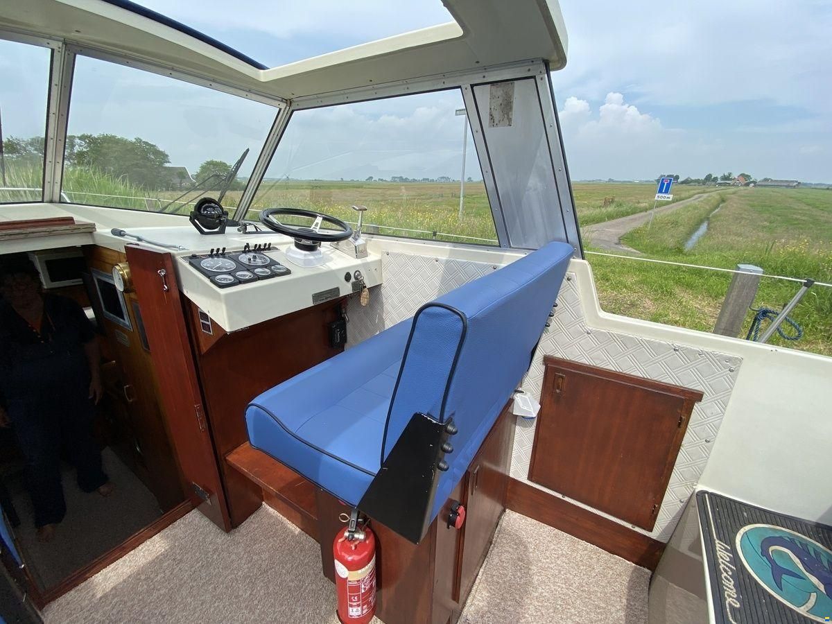 Albin 30