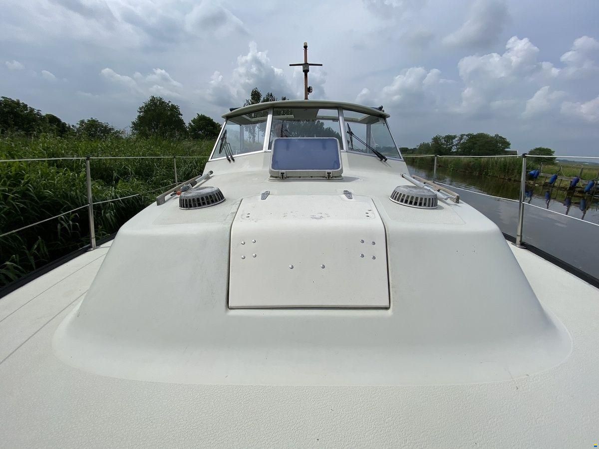Albin 30