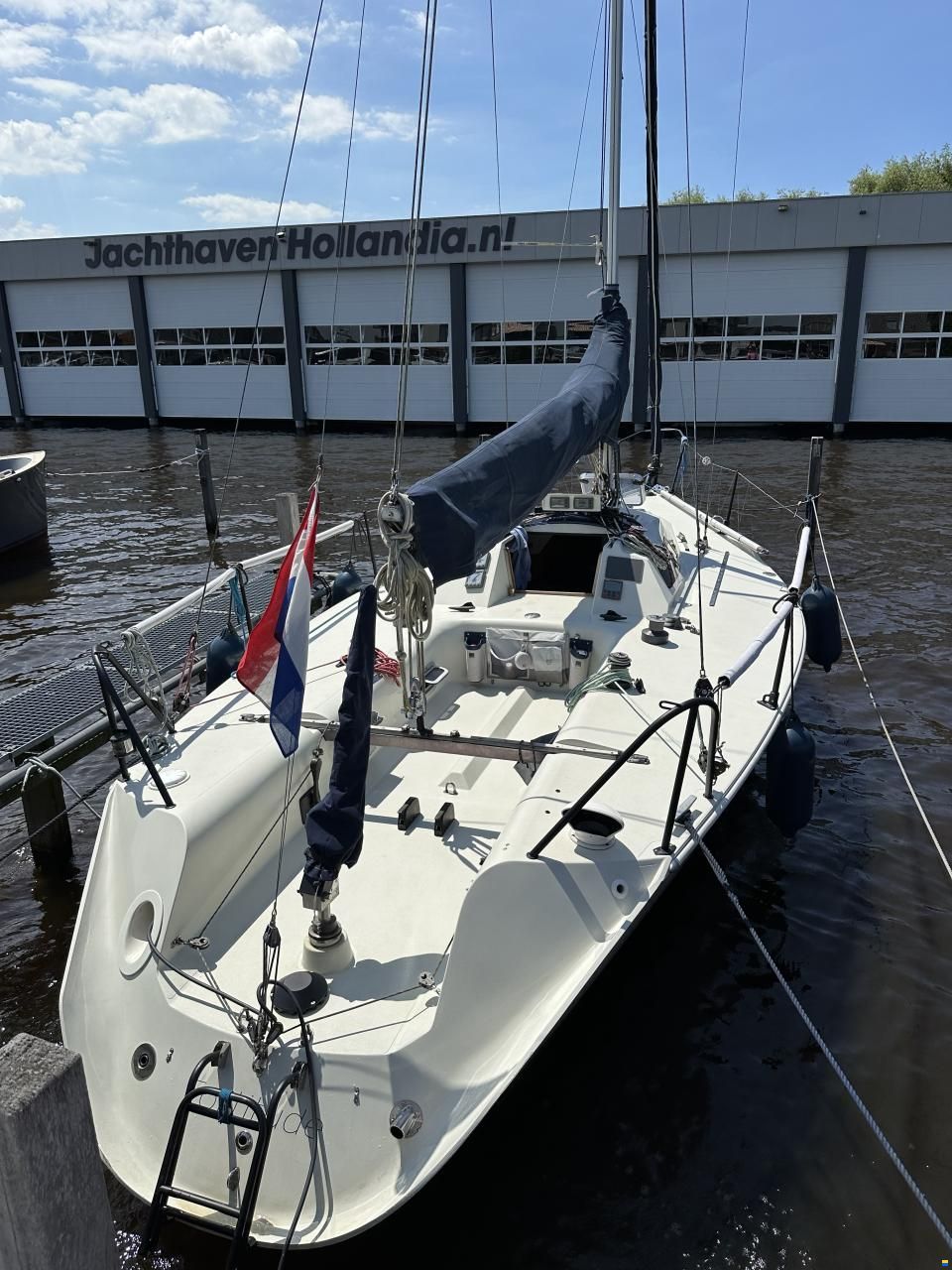 Hunter Formula 28