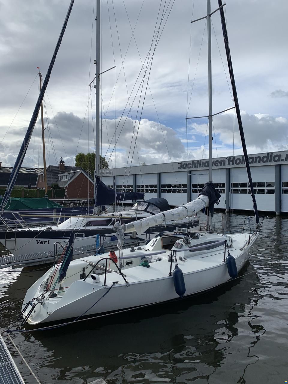 Hunter Formula 28