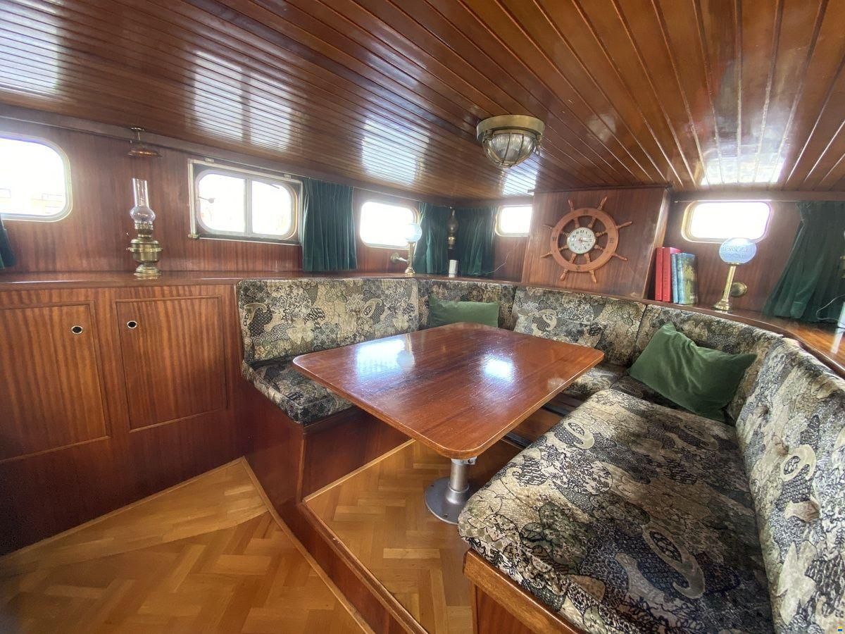 Gillissen 1130 AK Spiegelkotter
