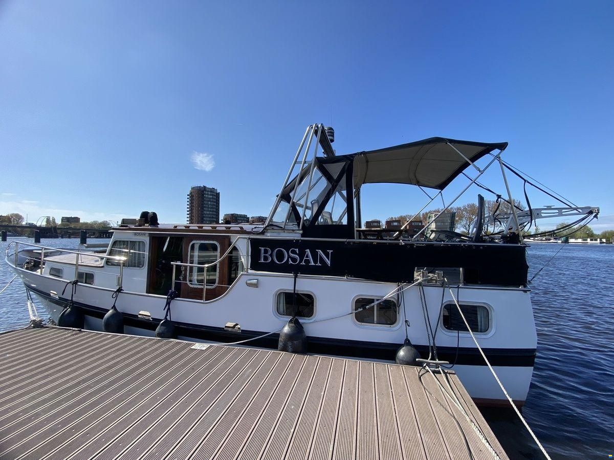 Gillissen 1130 AK Spiegelkotter