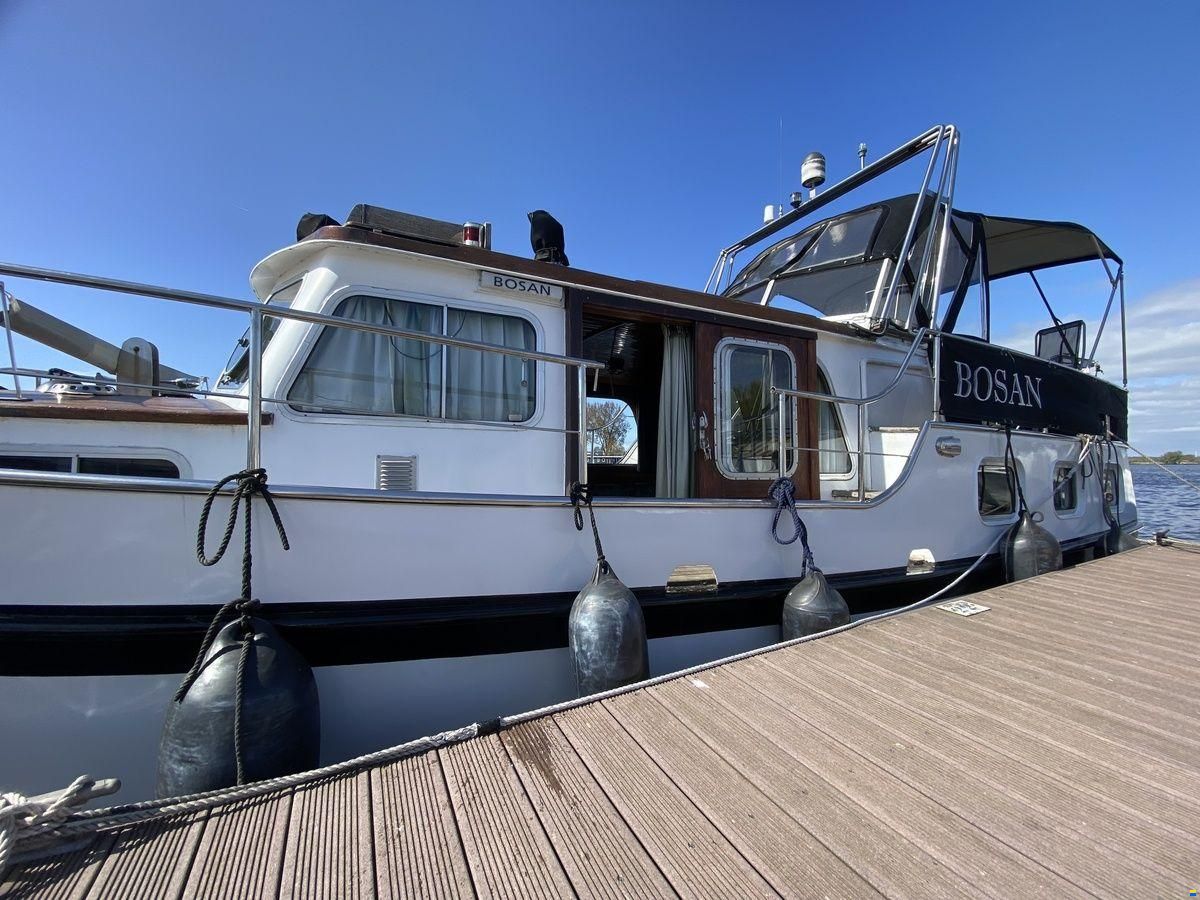 Gillissen 1130 AK Spiegelkotter