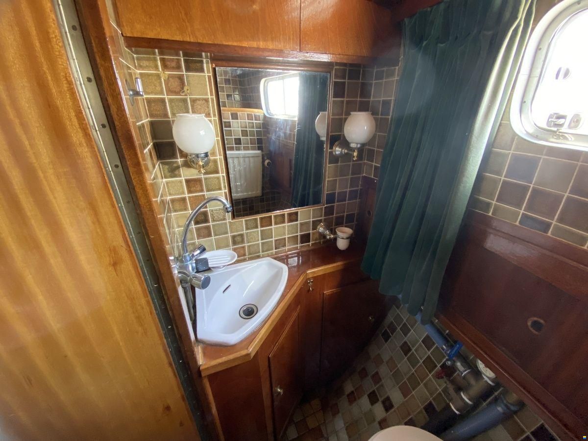 Gillissen 1130 AK Spiegelkotter