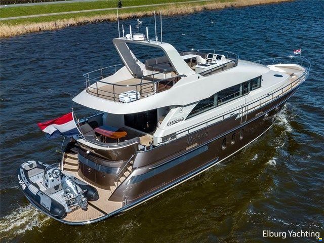 den Hoven Executive 18.50