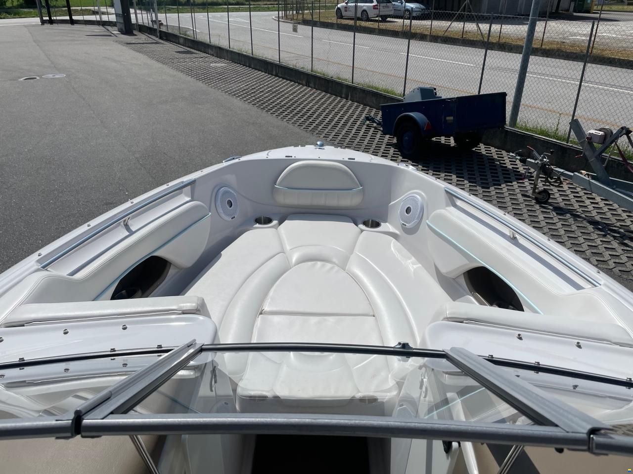 Four Winns Horizon 210