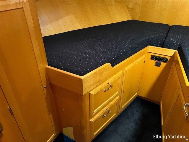 Grand Banks 42 - Motoryacht