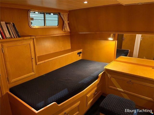 Grand Banks 42 - Motoryacht