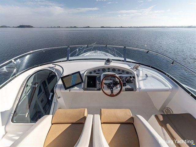 Fairline Squadron 55