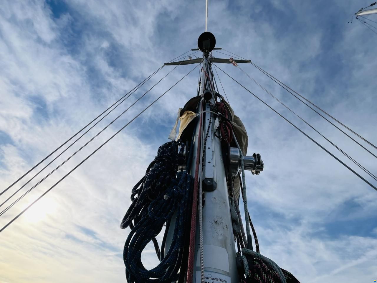 Helmsman 49DS