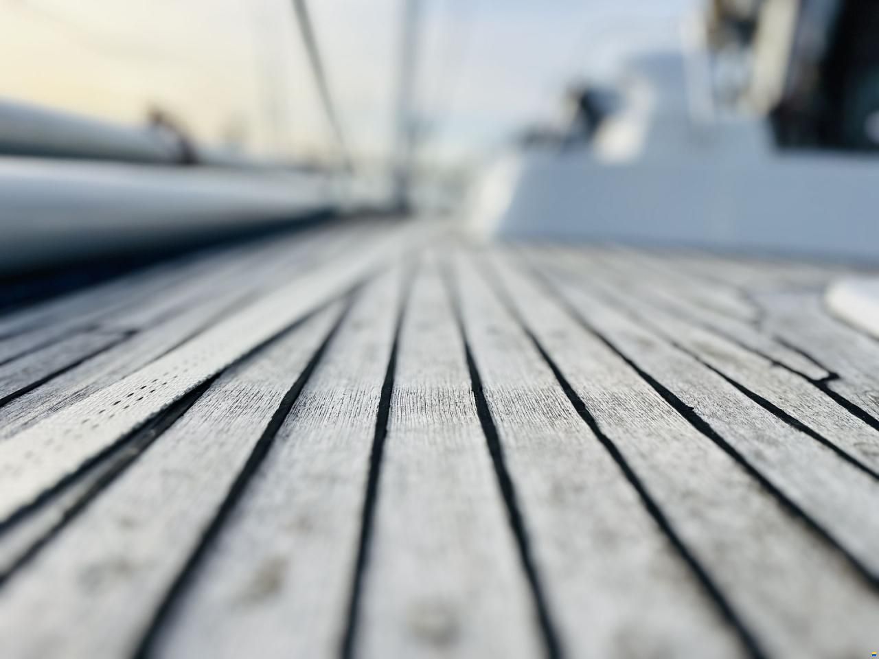 Helmsman 49DS