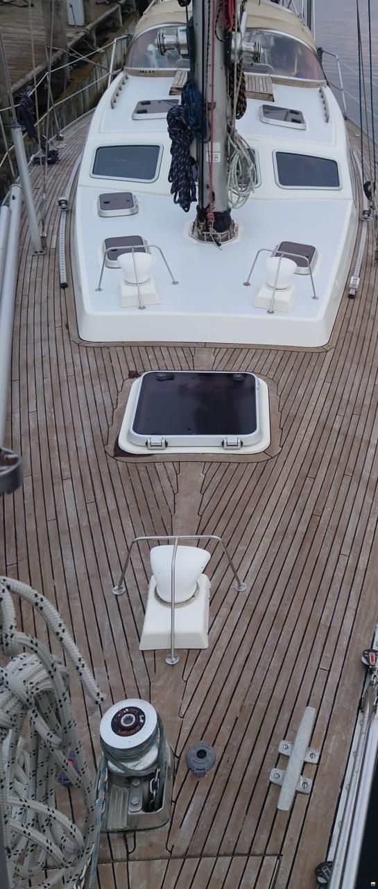 Helmsman 49DS