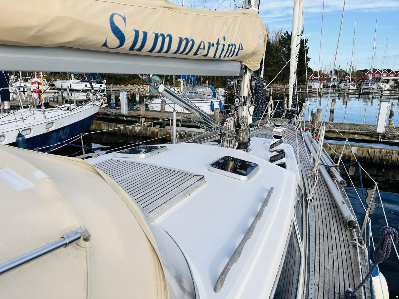 Helmsman 49DS